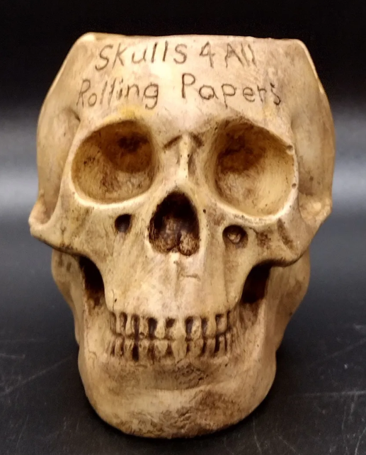 Skulls 4 All ashtray